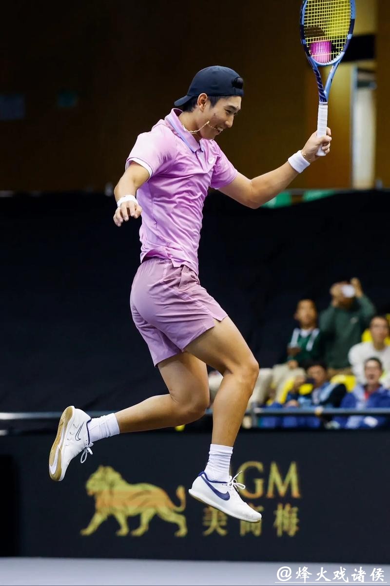 晋级澳网男单次轮，商竣程告别“玻璃人”属性？