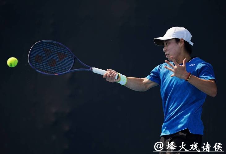 吴易昺白卓璇晋级澳网正赛,中国大陆男网首次4人跻身正赛 吴易昺白卓璇晋级澳网正赛,中国大陆男网首次4人跻身正赛